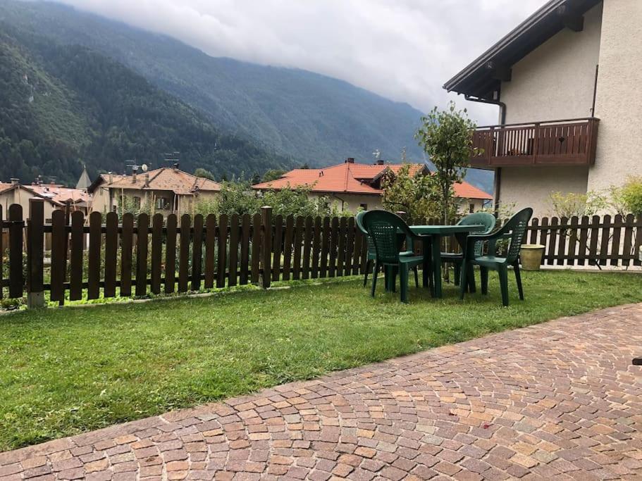 Appartamento Monolocale A Molveno Esterno foto